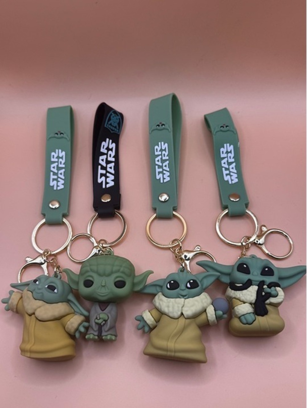 Star Wars Yoda Set of 4  Keychain Bundle Movie Characters Keychain Bundles New